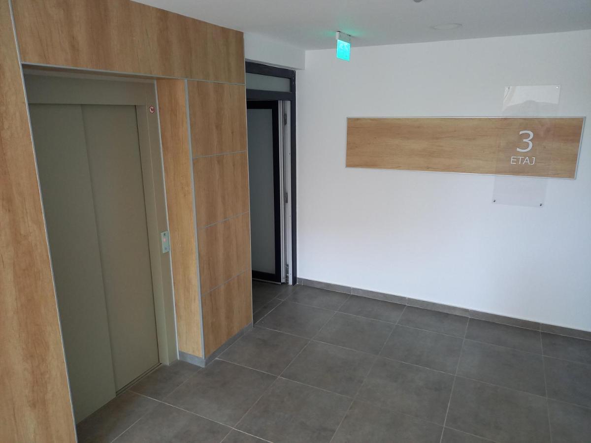 Lavanda Apartment Oradea Eksteriør billede
