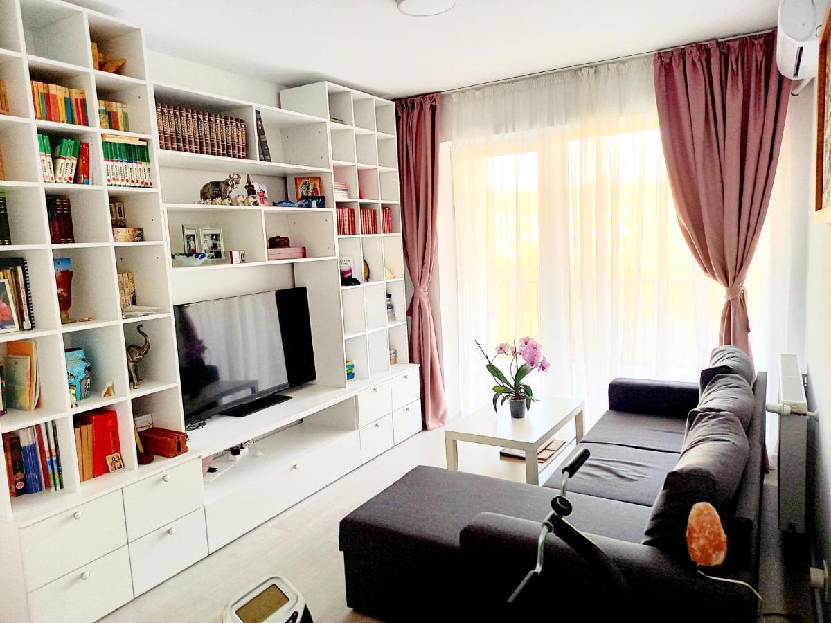 Lavanda Apartment Oradea Eksteriør billede